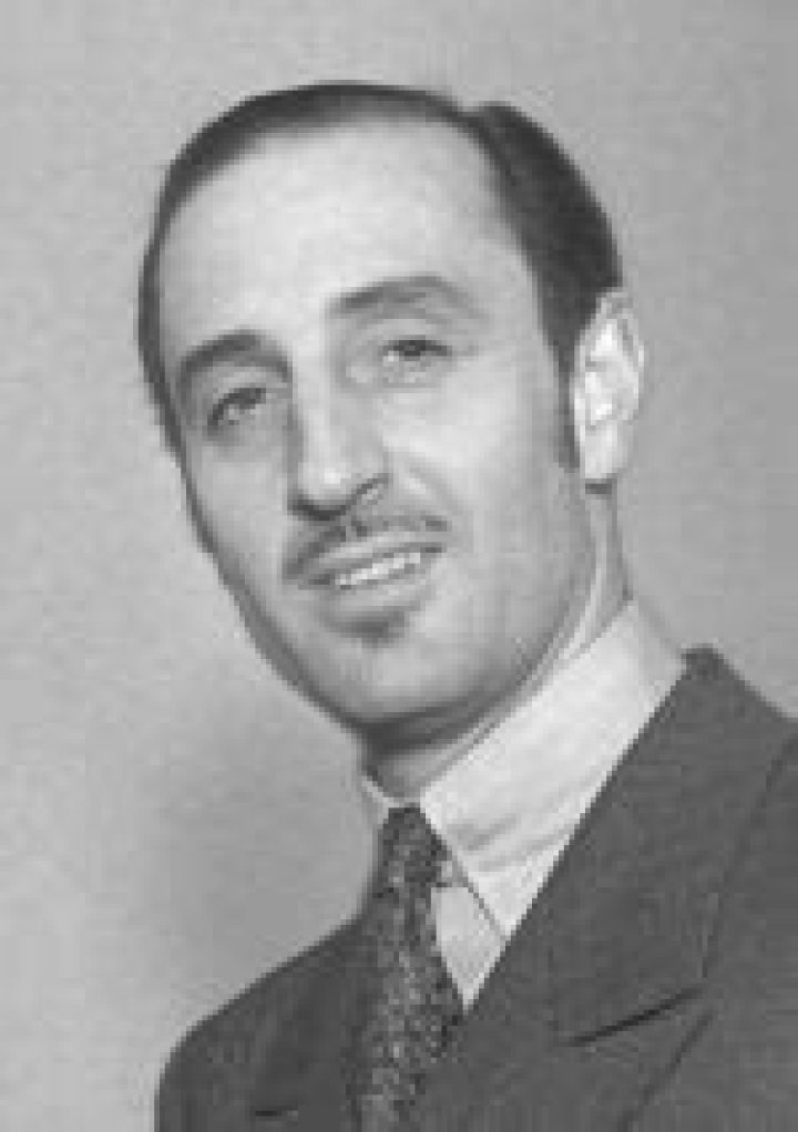 Basil Rathbone Height, Weight, Age, Wife, Family, Biography, Facts