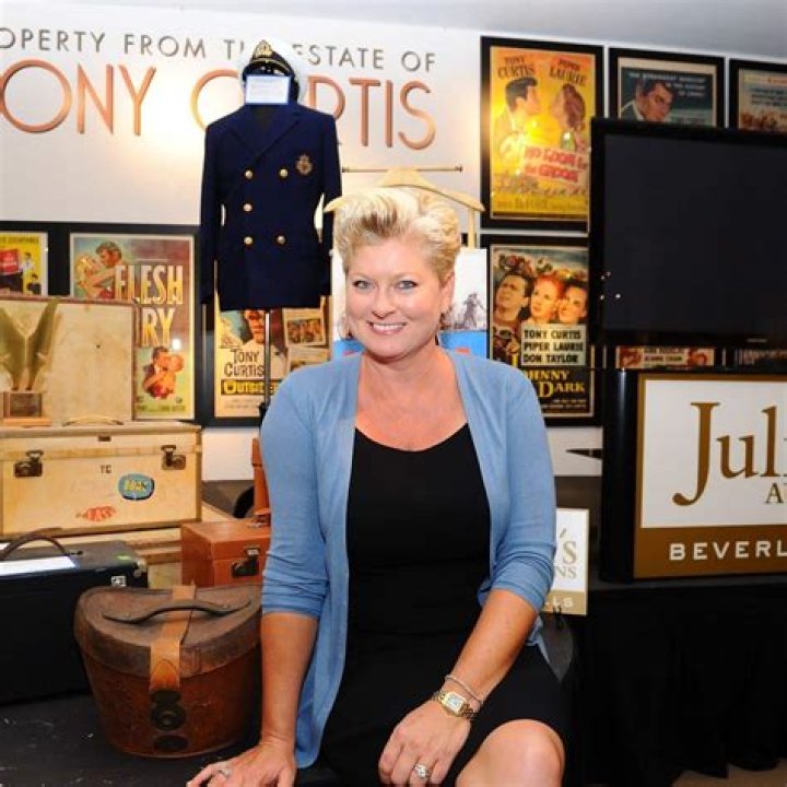 Discover The Astonishing Wealth Of Jill Vandenberg Curtis