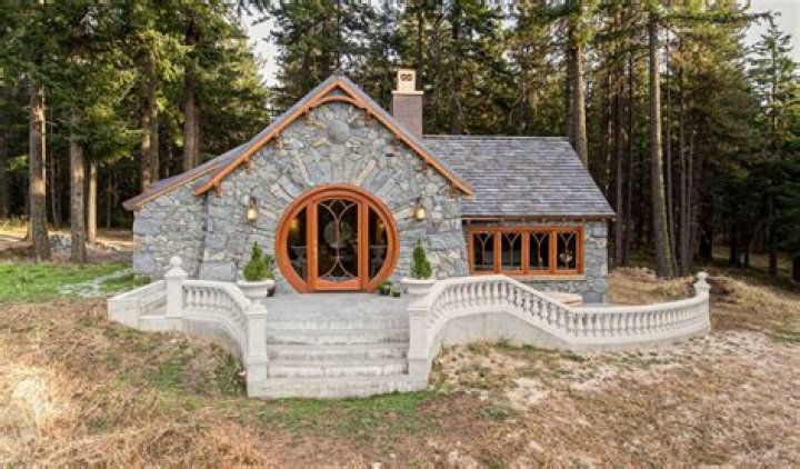 Dive Into The Enchanting World Of Miniature Art With Artvangrow