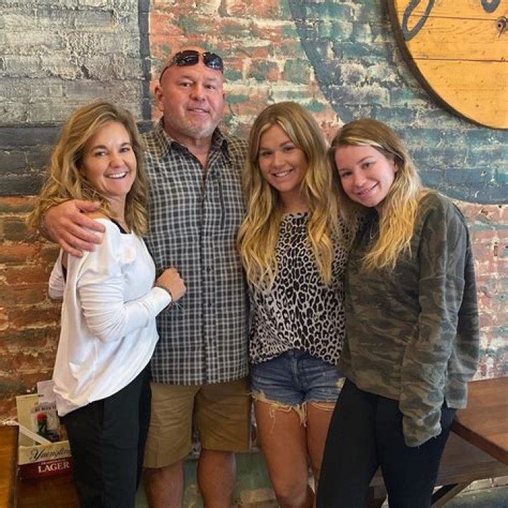 Mallory Gulley Bio, Age, Height, Net Worth, Boyfriend, Parents & Sister