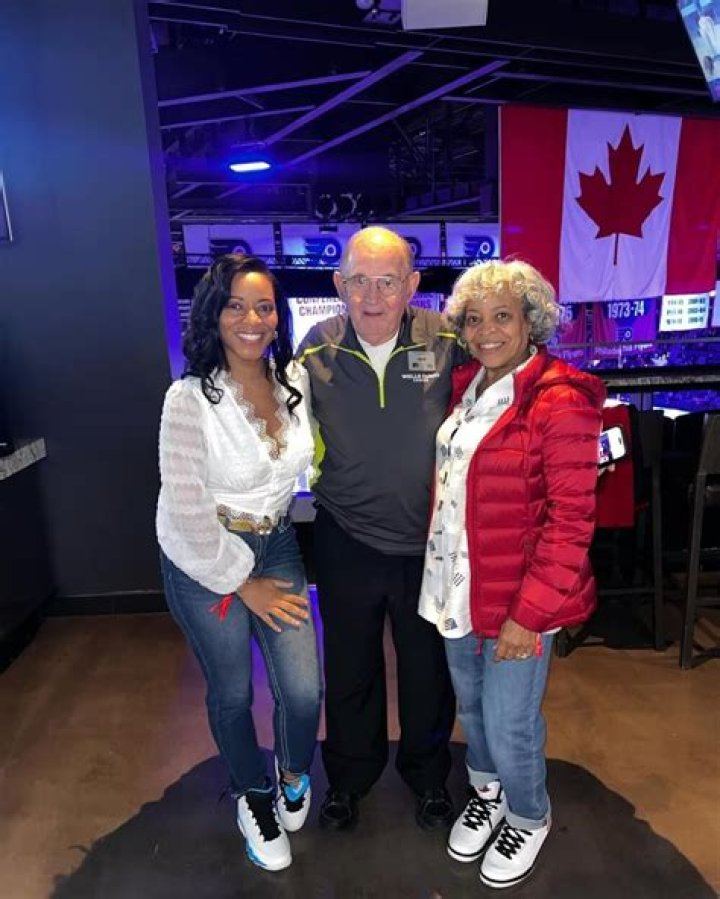 Sharrie Williams Bio, Wiki, Net Worth, Age, Childhood, Age, Husband, Height, Children, & Parents