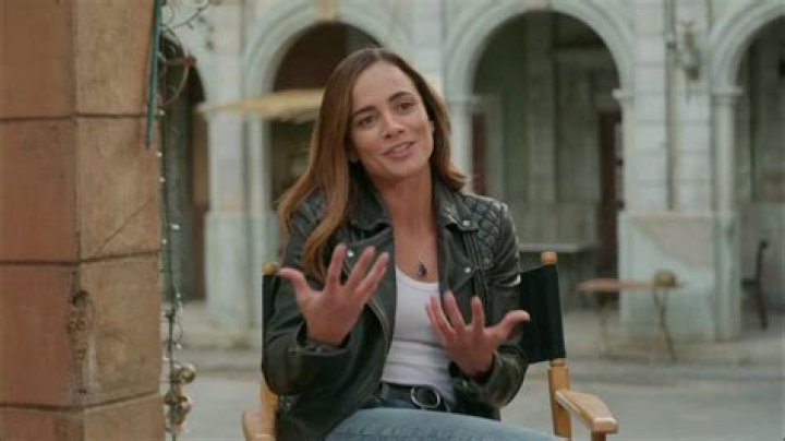 Unveil The Cinematic World Of Alice Braga: Discoveries And Insights